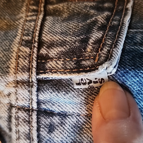 Vintage Jean Jacket - Picture 5 of 6